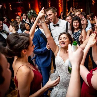 bride dancing 370x370