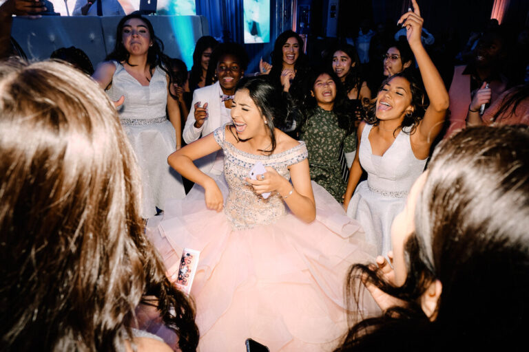 quinceanera dancing 1200x800