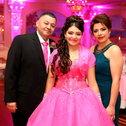 quinceanera venue mood lighting 440x440px